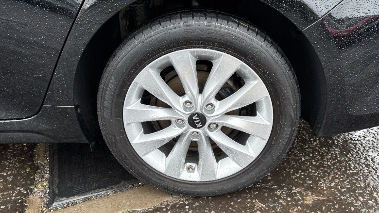 Kia Optima 1.7 CRDi ISG 2 5dr Diesel Estate